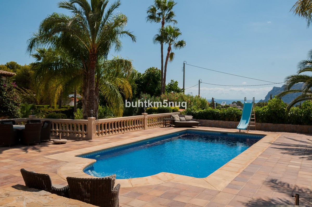 Vrijstaande Villa te koop in Calpe | 8 slaapkamers H5528032