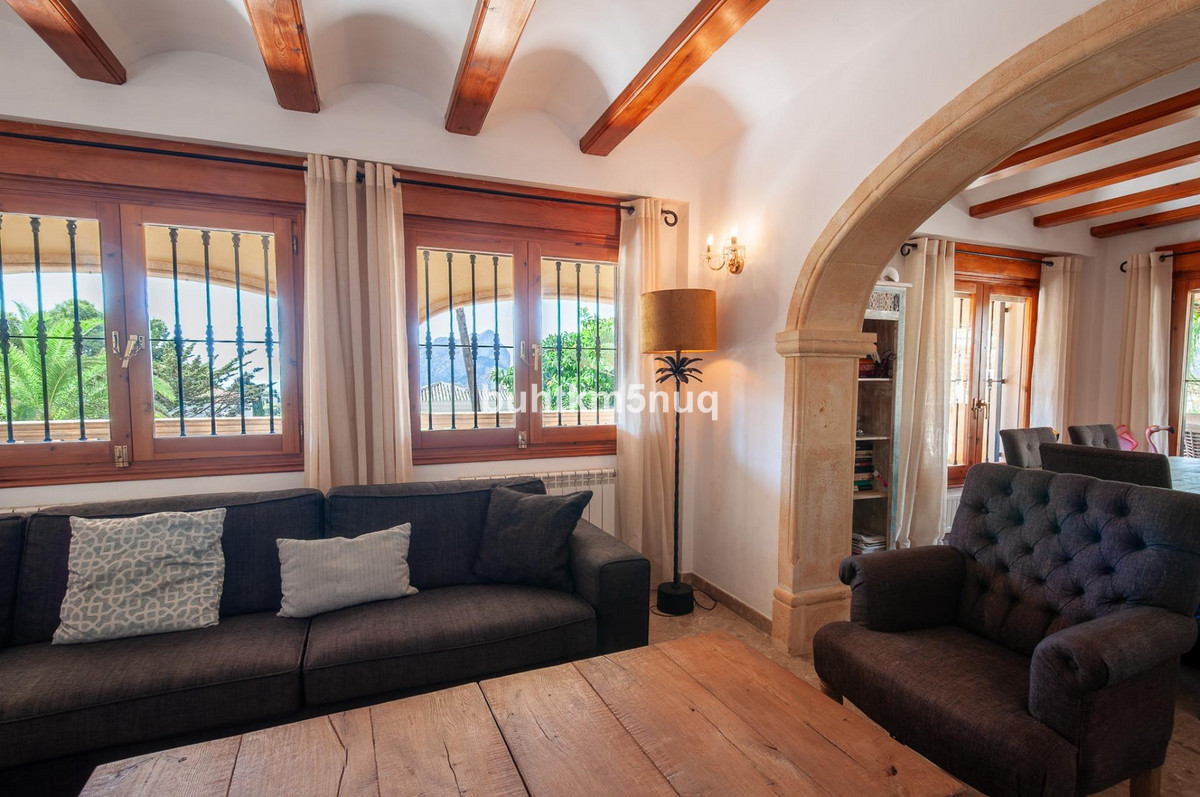 Vrijstaande Villa te koop in Calpe | 8 slaapkamers H5528032