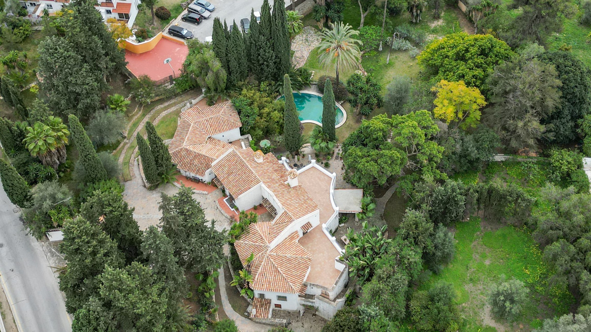 Vrijstaande Villa in El Coto-1