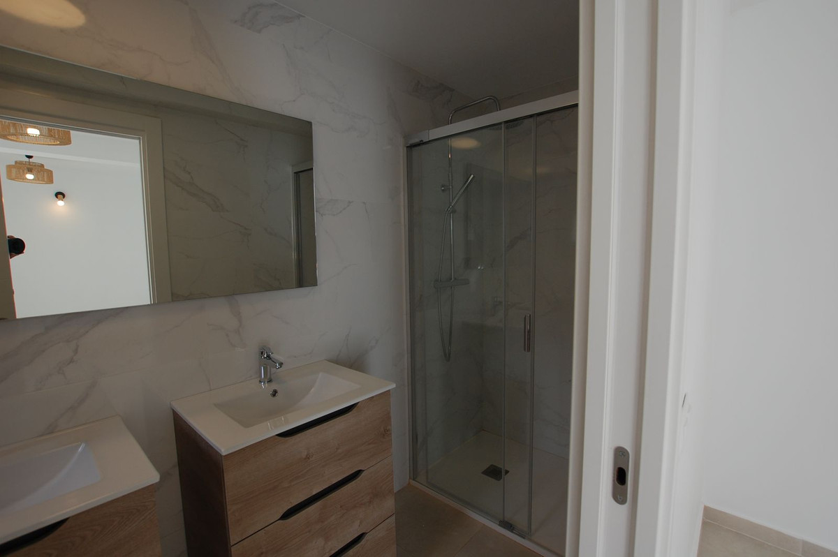 Property main view 60