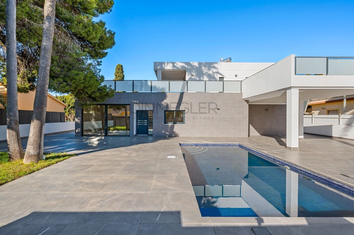 Huis te koop in Campoamor | 4 slaapkamers H5251708