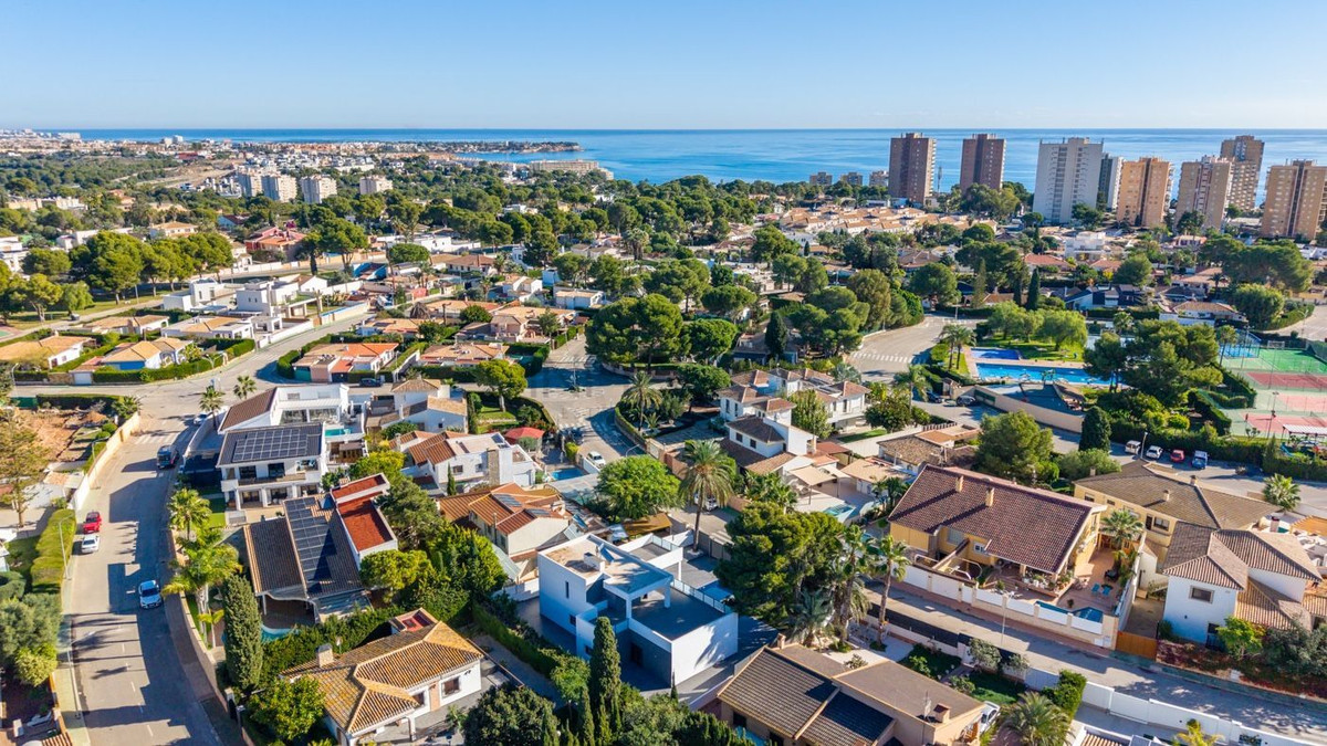 Huis te koop in Campoamor | 4 slaapkamers H5251708