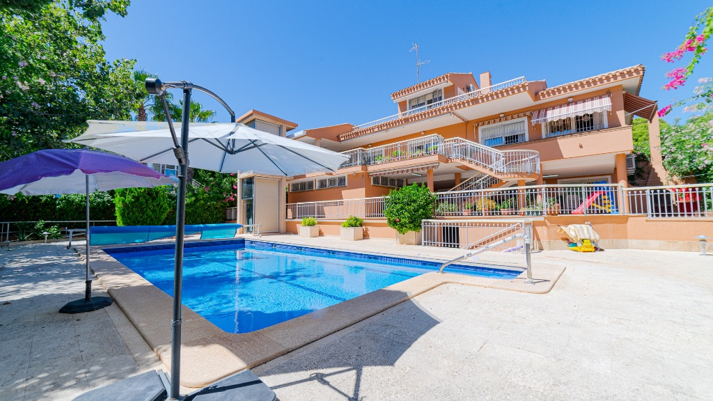 Huis te koop in Campoamor | 7 slaapkamers H5265391