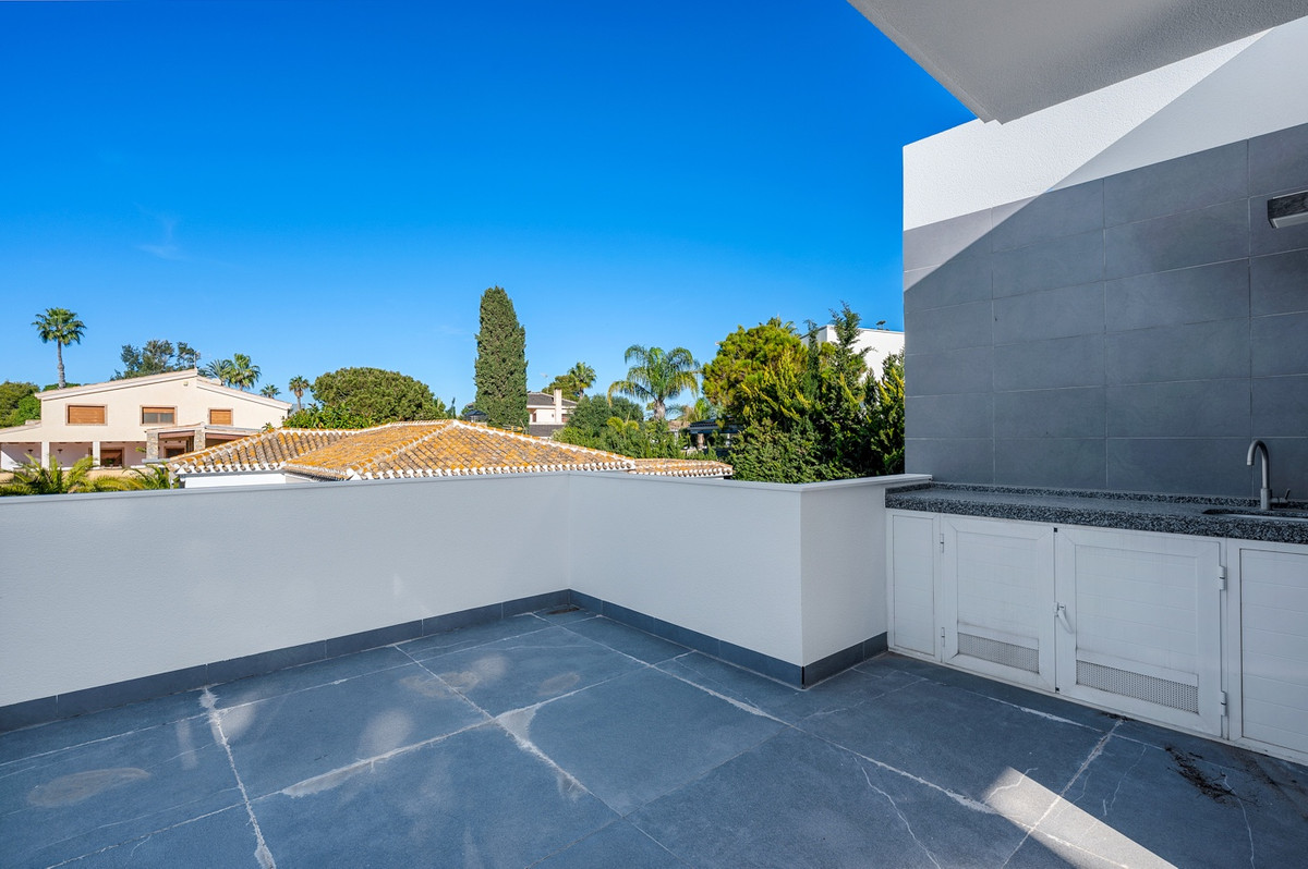 Huis te koop in Campoamor | 4 slaapkamers H5304403