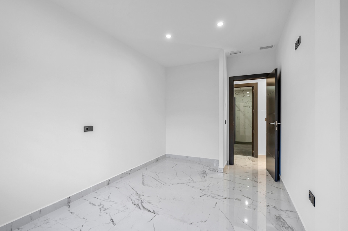 Huis te koop in Campoamor | 4 slaapkamers H5304403