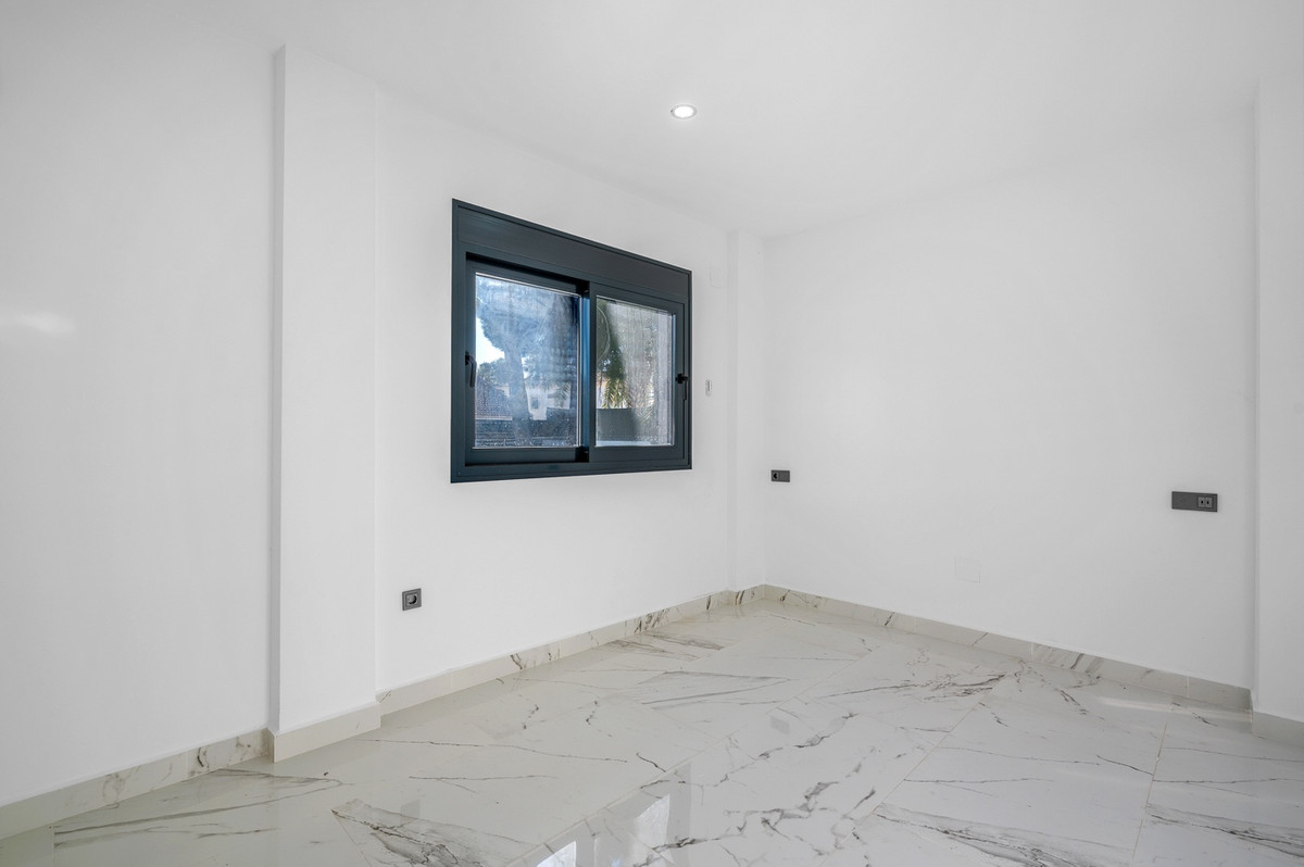 Huis te koop in Campoamor | 4 slaapkamers H5304403