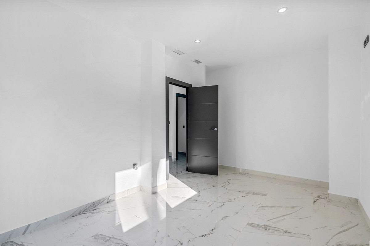 Huis te koop in Campoamor | 4 slaapkamers H5304403