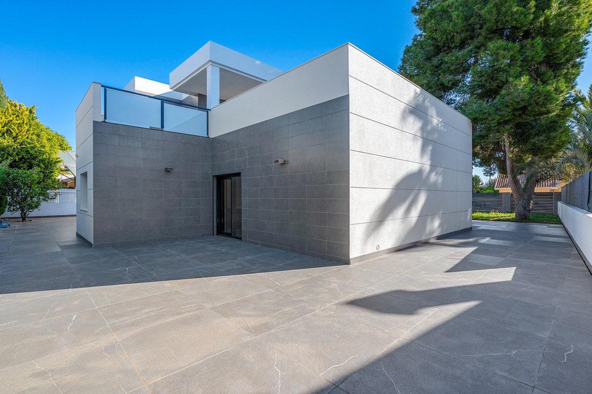 Huis te koop in Campoamor | 4 slaapkamers H5304403