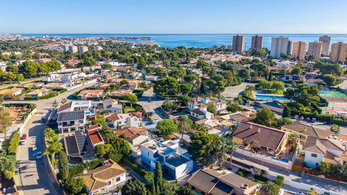 Huis te koop in Campoamor | 4 slaapkamers H5304403