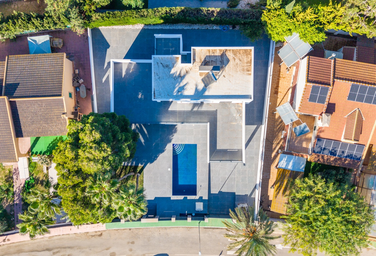 Huis te koop in Campoamor | 4 slaapkamers H5304403