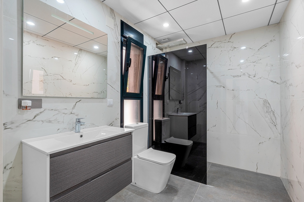 Huis te koop in Campoamor | 4 slaapkamers H5304403