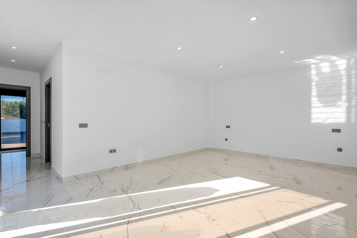 Huis te koop in Campoamor | 4 slaapkamers H5304403