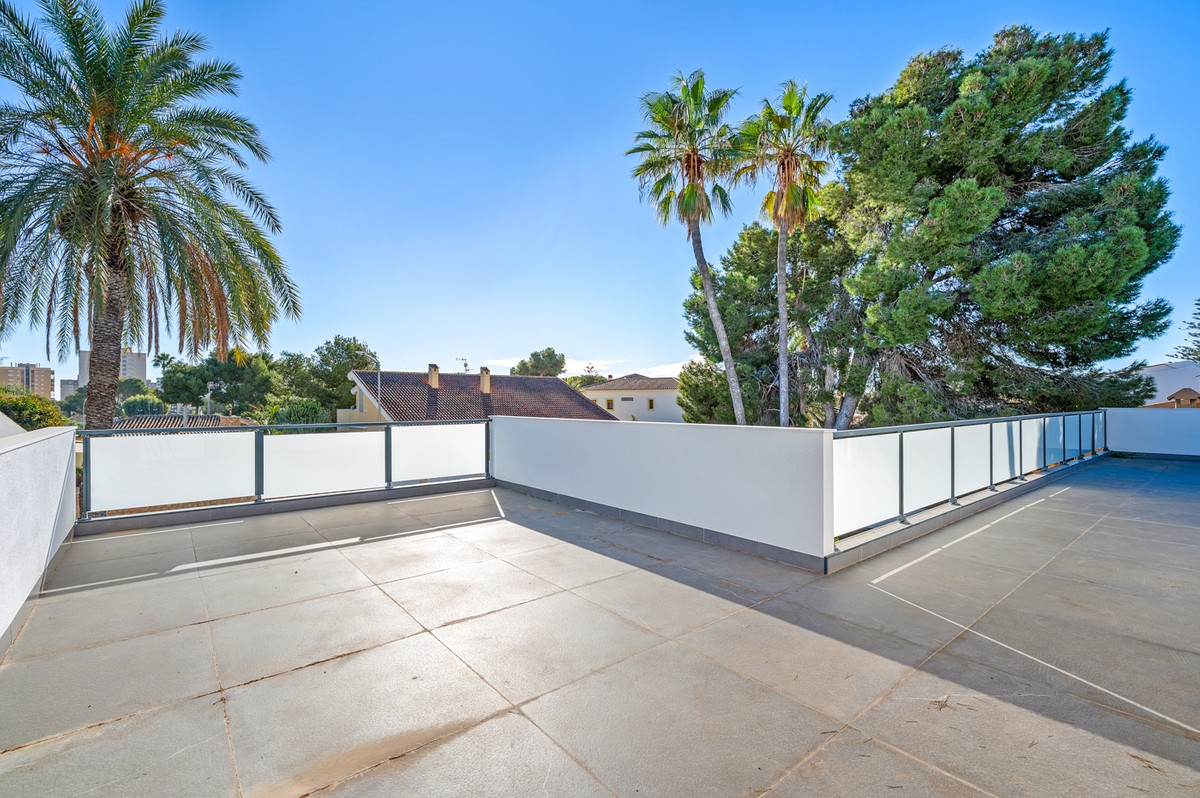 Huis te koop in Campoamor | 4 slaapkamers H5304403