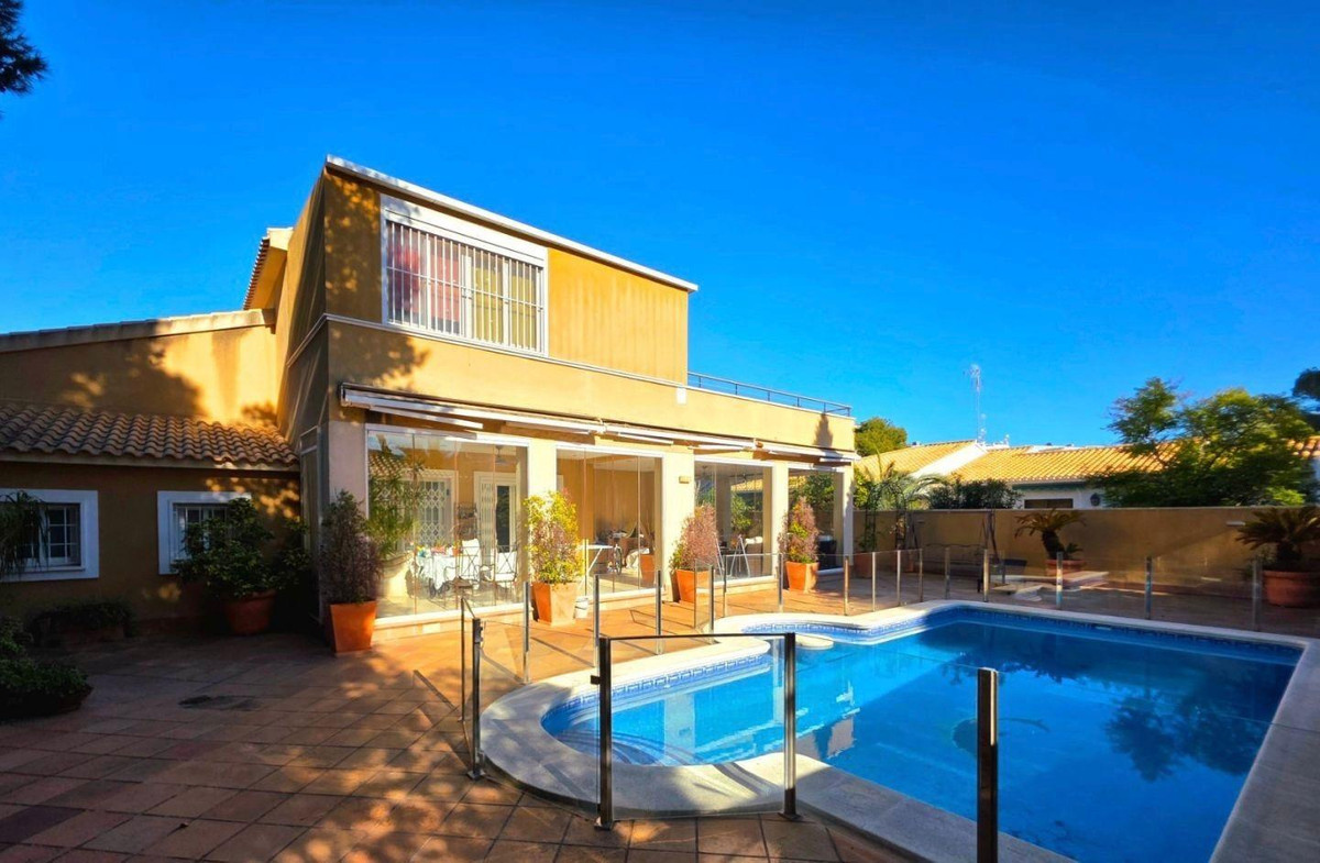 Huis te koop in Campoamor | 5 slaapkamers H5383102