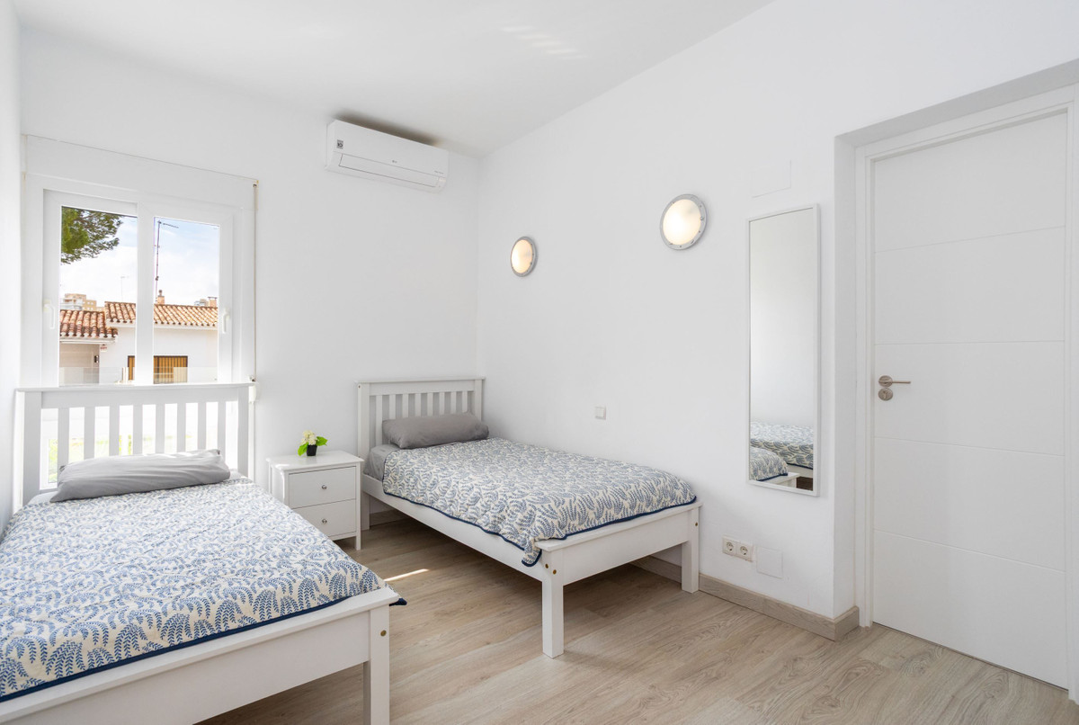 Property main view 40