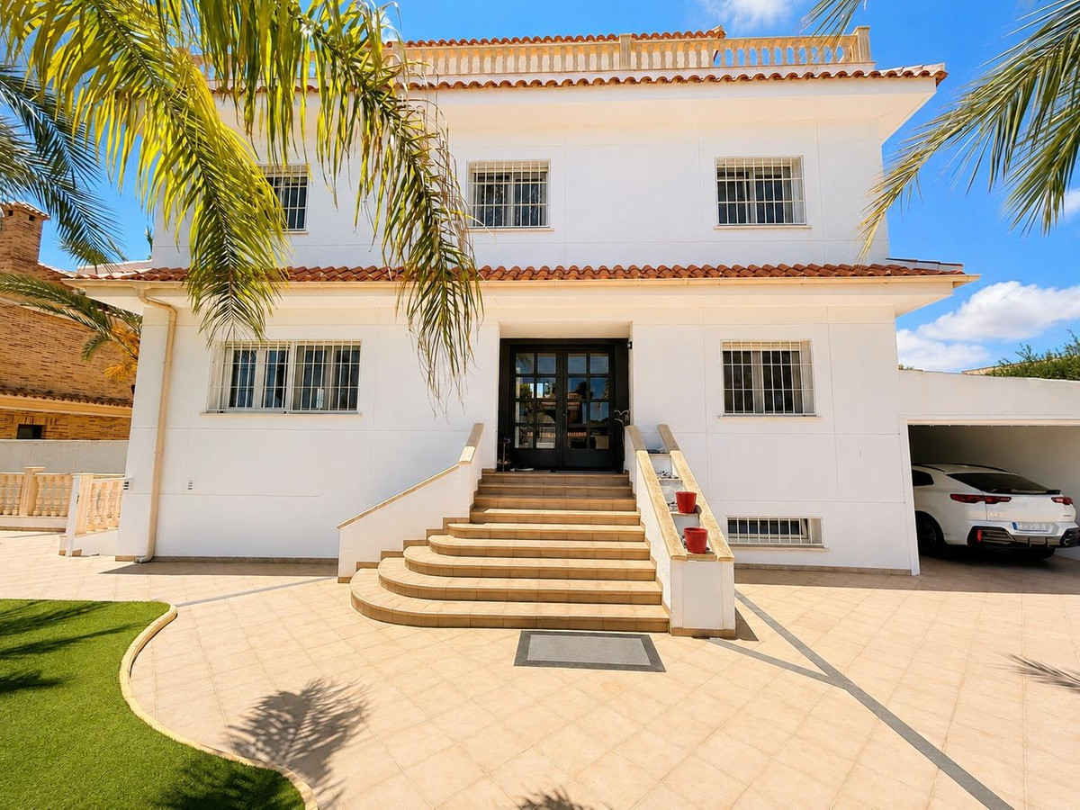 Property main view 44