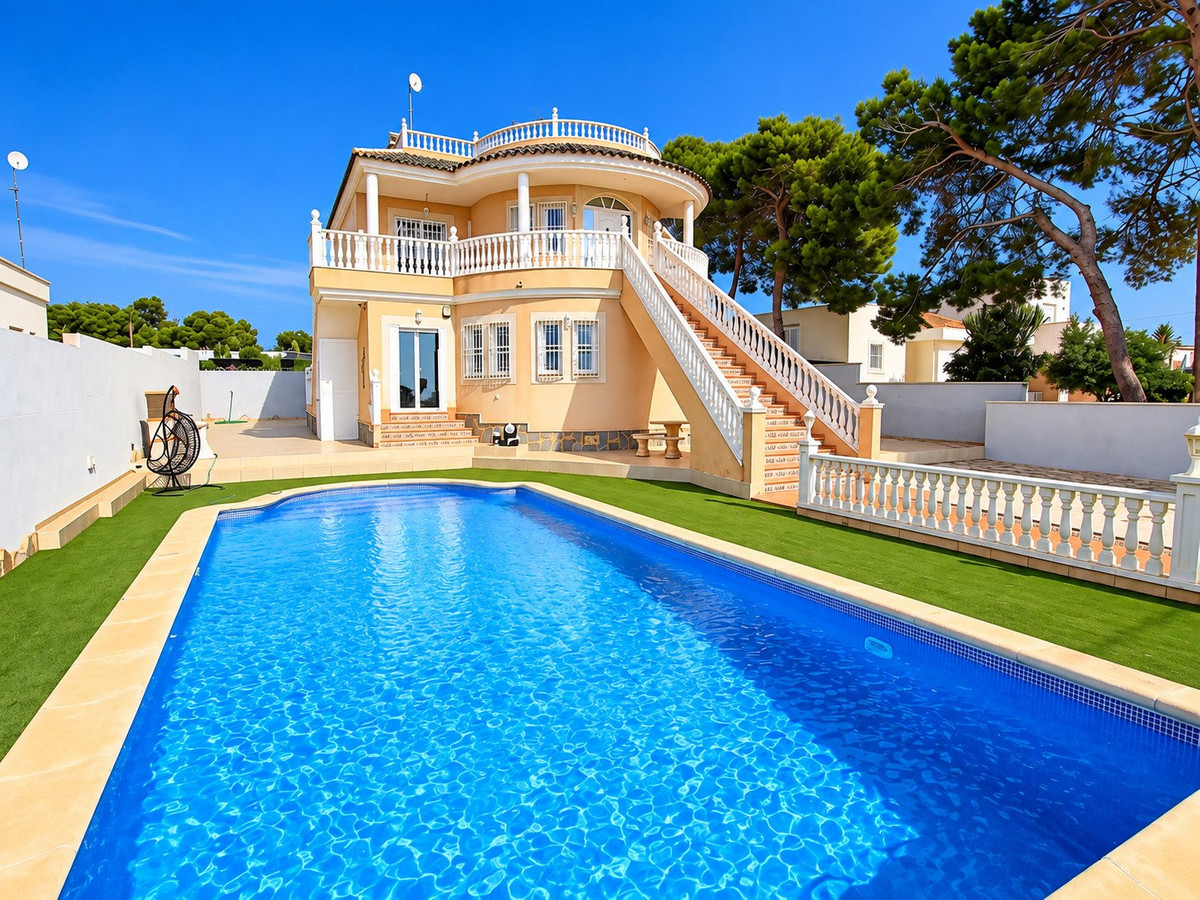 Huis te koop in Campoamor | 5 slaapkamers H5448694