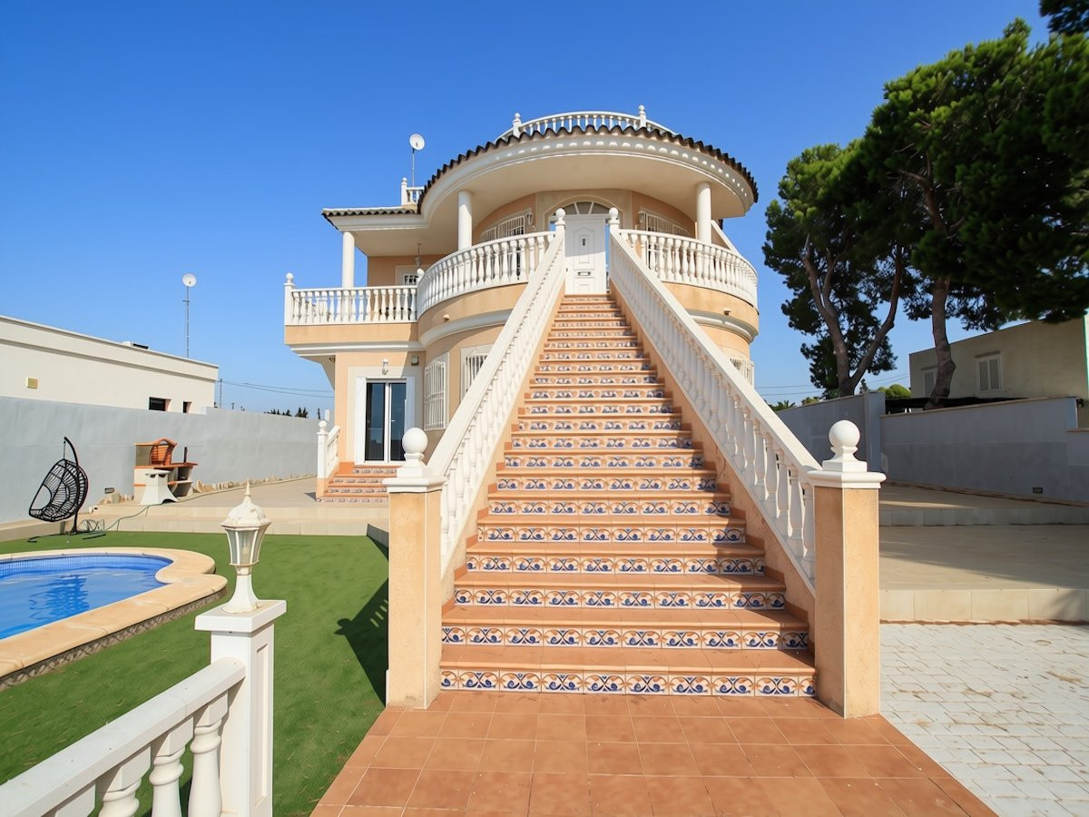 Huis te koop in Campoamor | 5 slaapkamers H5448694