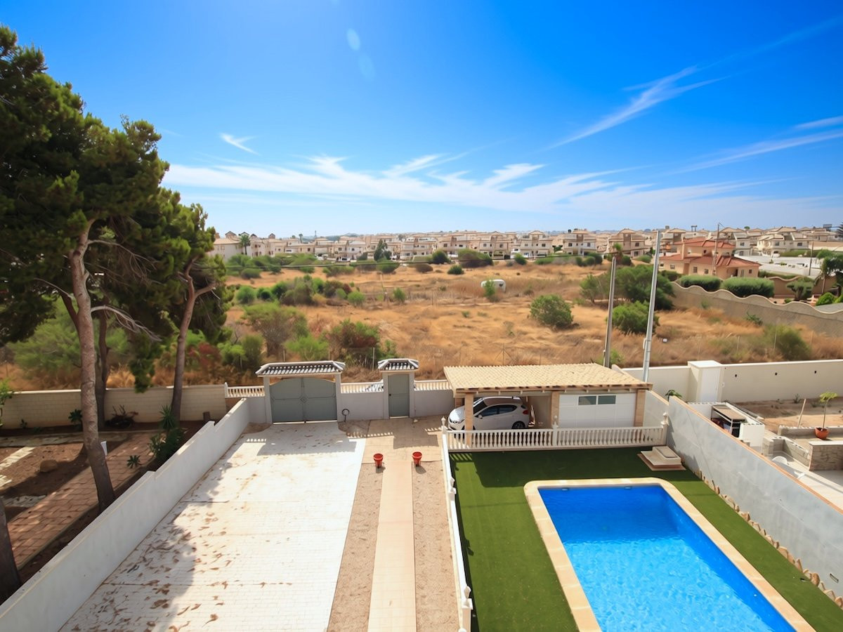 Huis te koop in Campoamor | 5 slaapkamers H5448694
