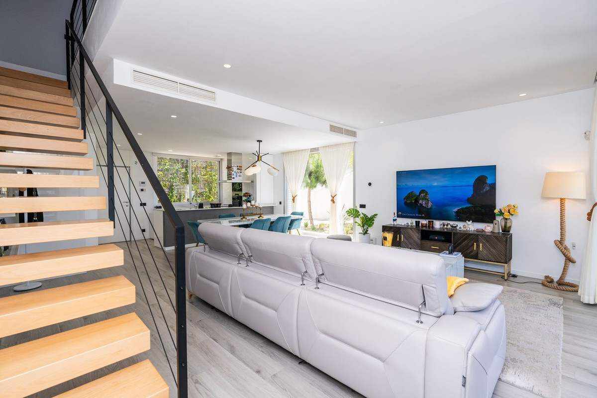 Geschakelde Woning in Cancelada-8