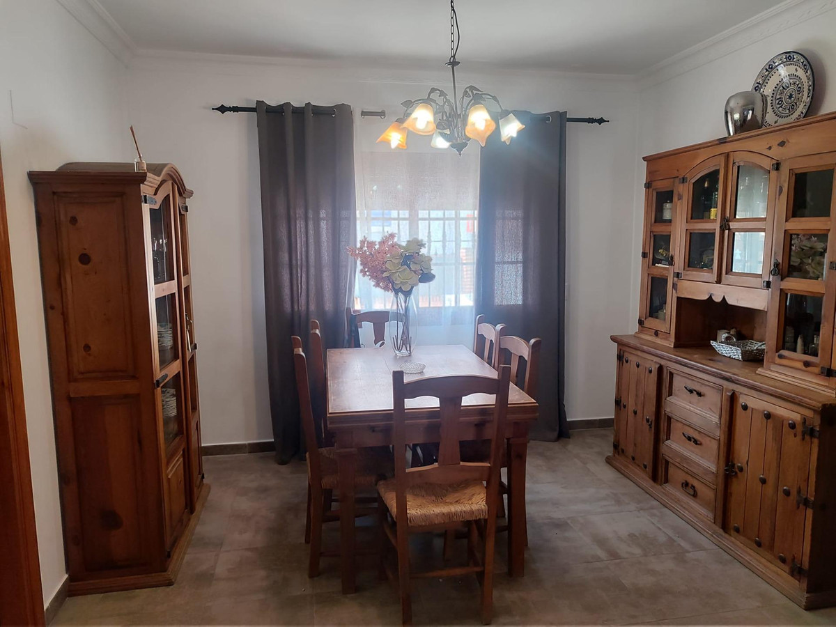 Geschakelde Woning in Cancelada-10