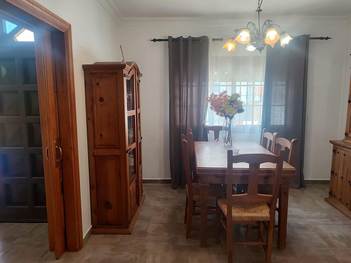 Geschakelde Woning in Cancelada-11