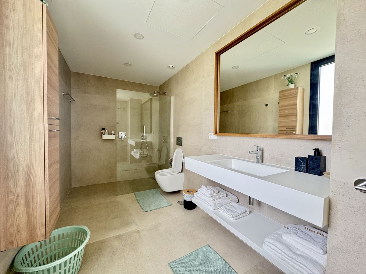 Huis te koop in Cancelada | 6 slaapkamers H5072929