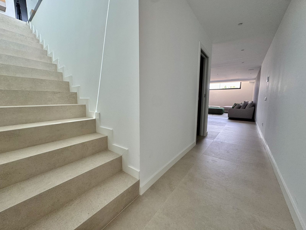 Huis te koop in Cancelada | 6 slaapkamers H5072929