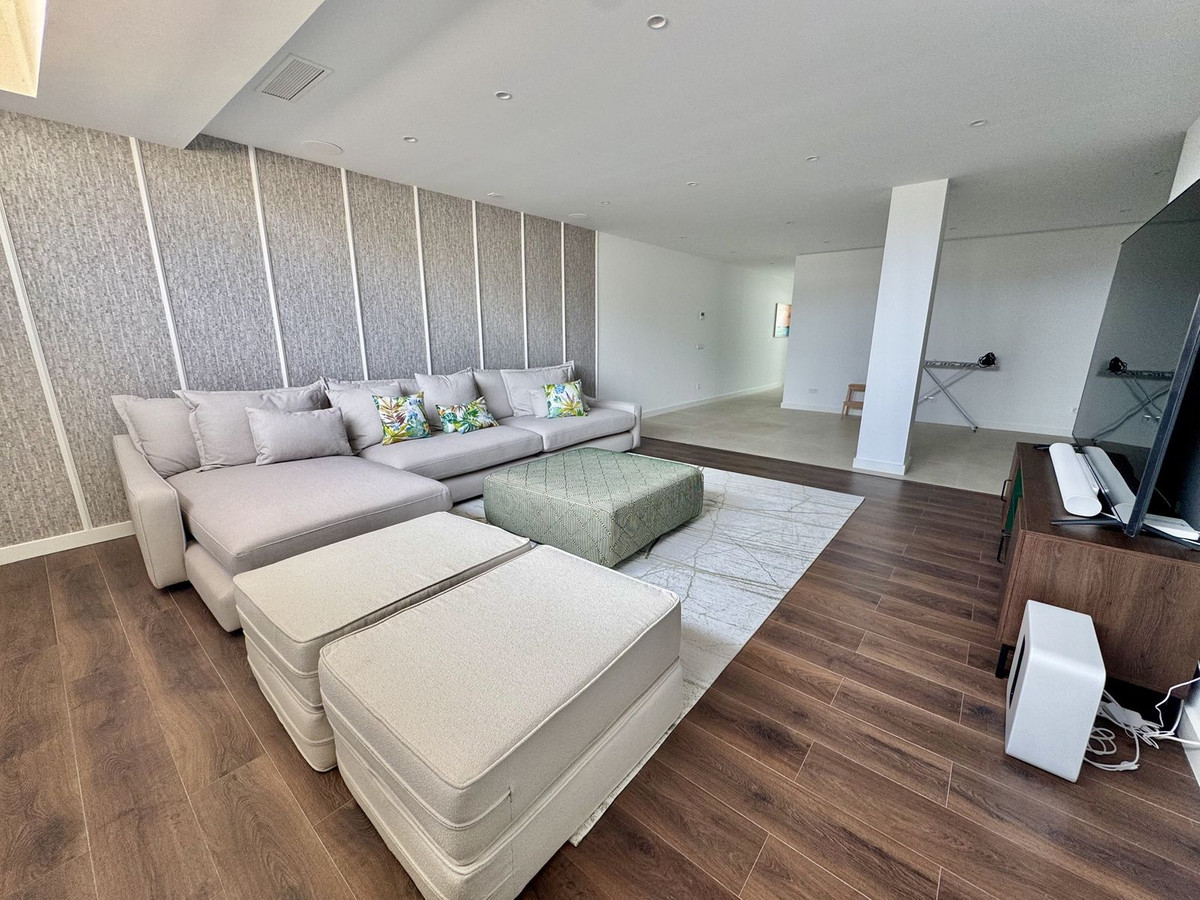 Huis te koop in Cancelada | 6 slaapkamers H5072929