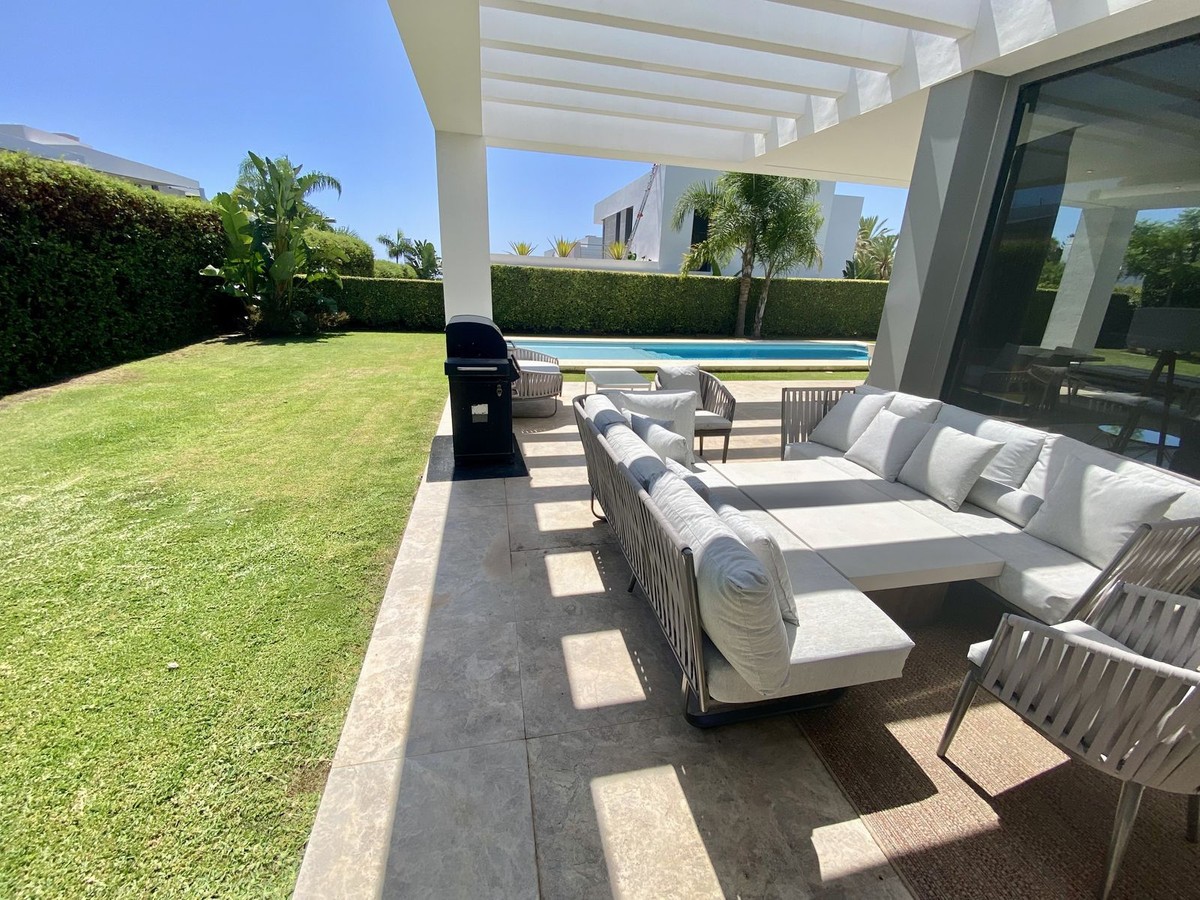 Huis te koop in Cancelada | 5 slaapkamers H5128939