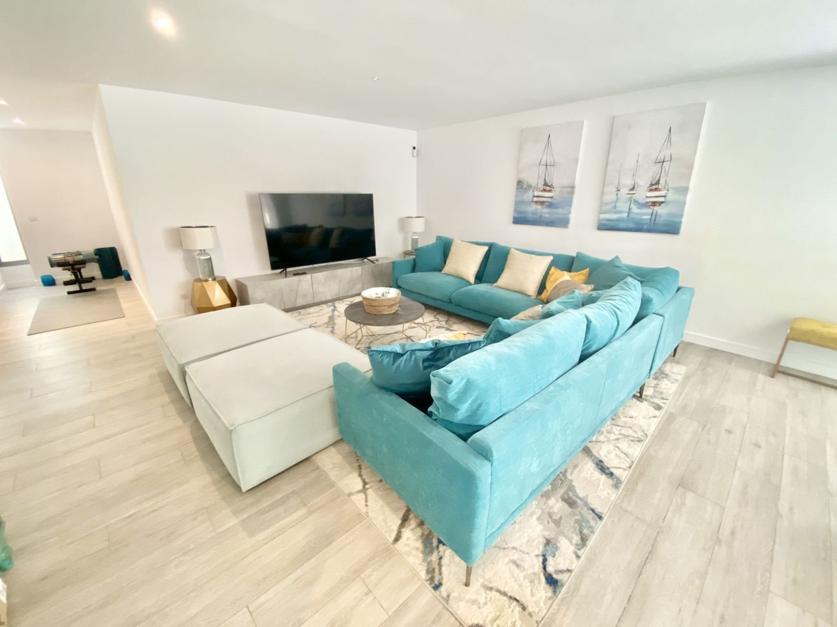 Huis te koop in Cancelada | 5 slaapkamers H5128939
