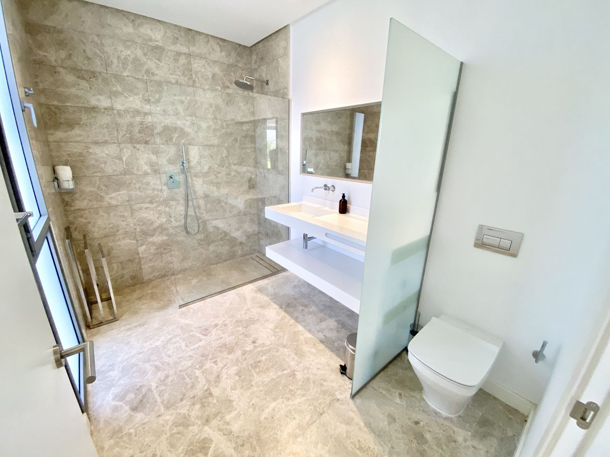 Huis te koop in Cancelada | 5 slaapkamers H5128939