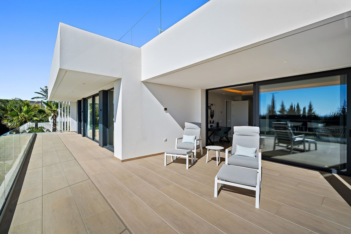 Huis te koop in Cancelada | 5 slaapkamers H5131003