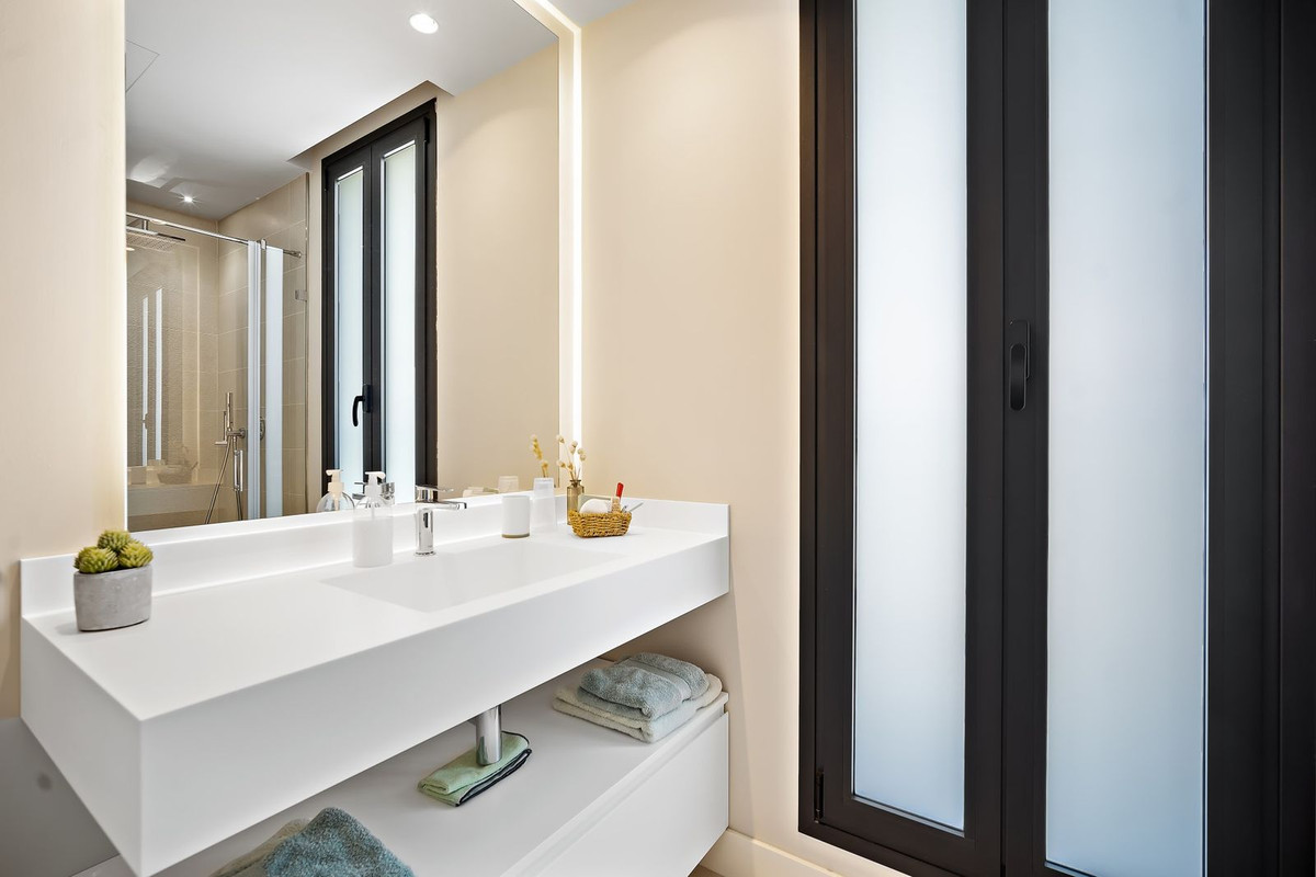 Huis te koop in Cancelada | 5 slaapkamers H5131003
