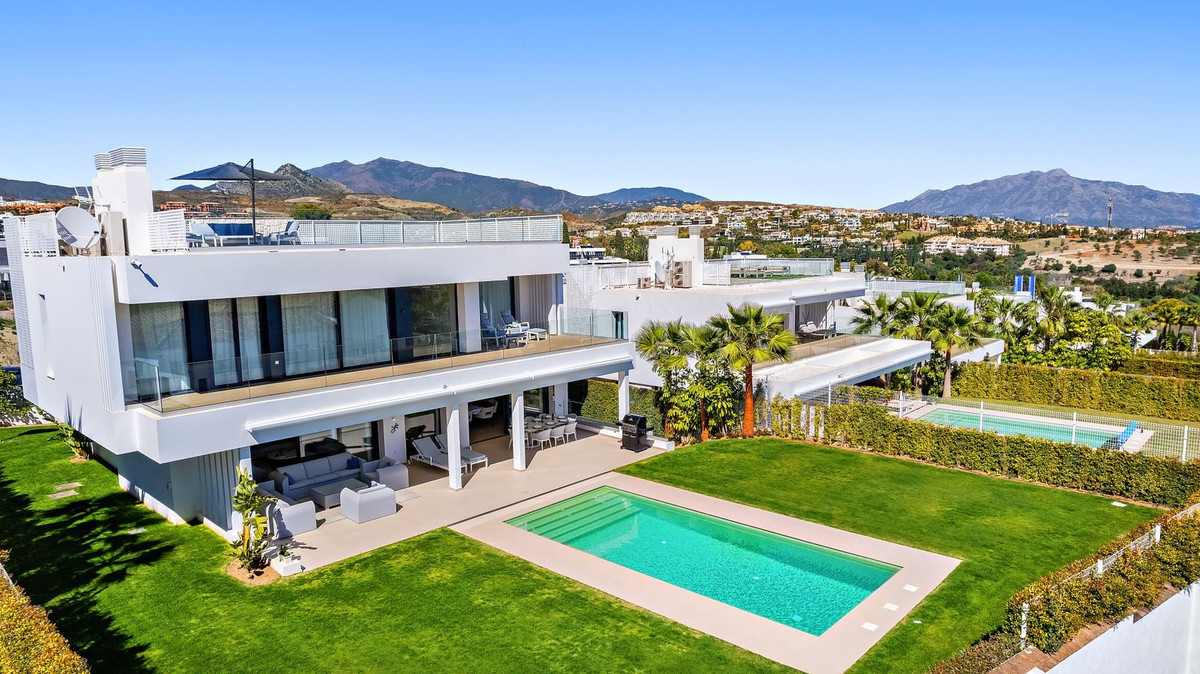Huis te koop in Cancelada | 5 slaapkamers H5131003