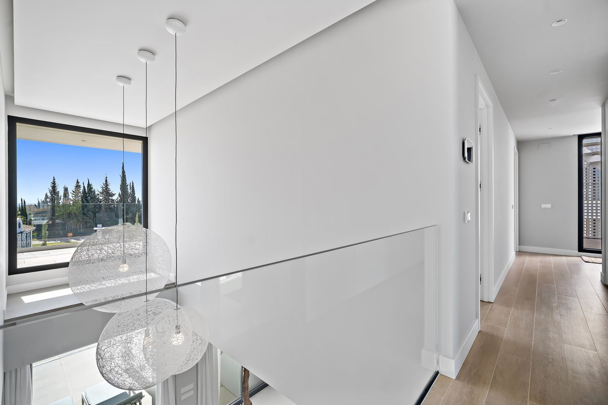 Huis te koop in Cancelada | 5 slaapkamers H5131003