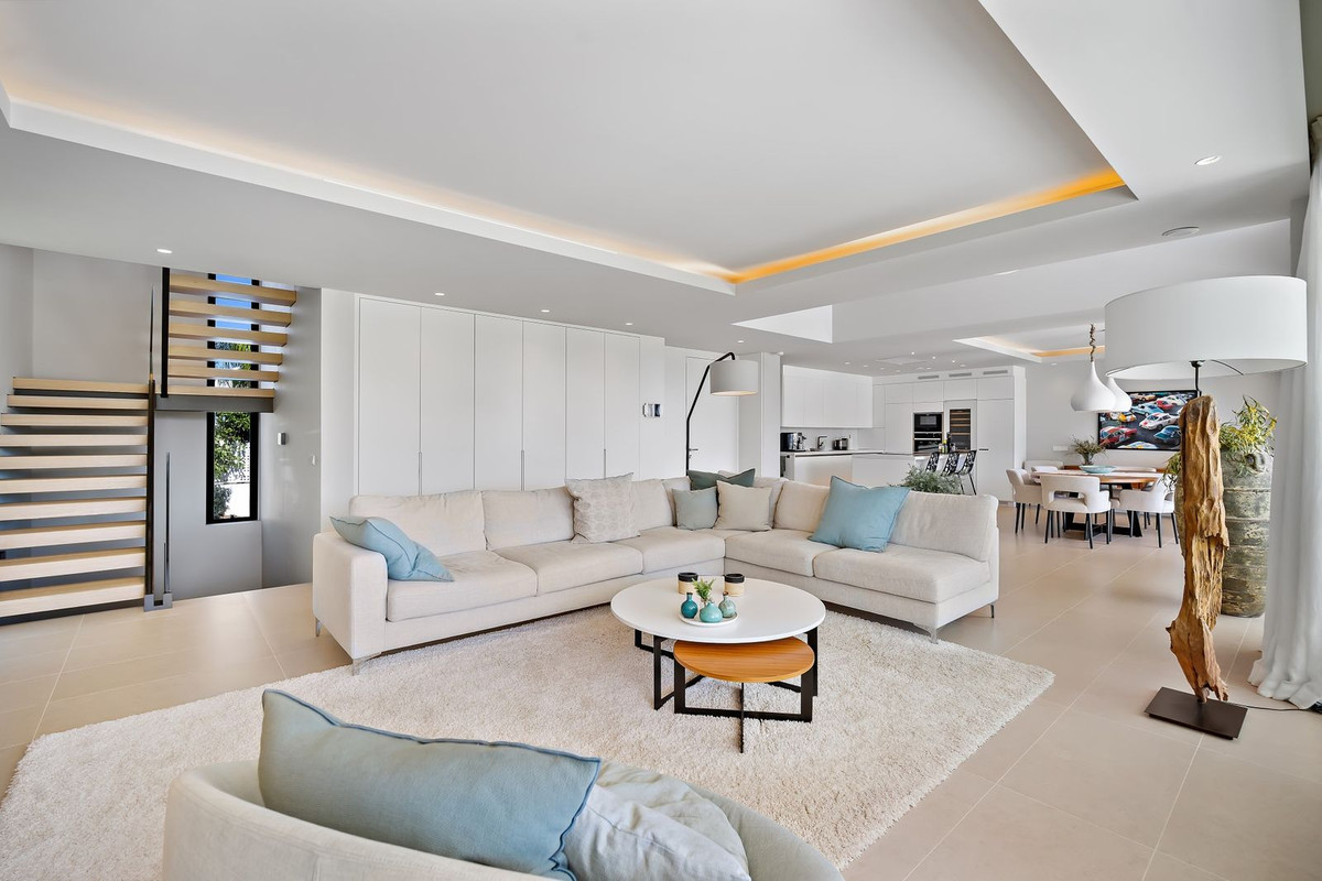 Huis te koop in Cancelada | 5 slaapkamers H5131003