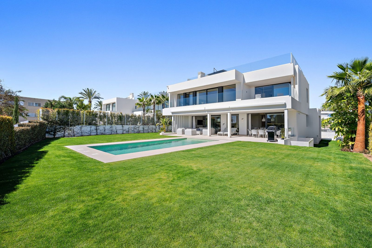 Huis te koop in Cancelada | 5 slaapkamers H5131003