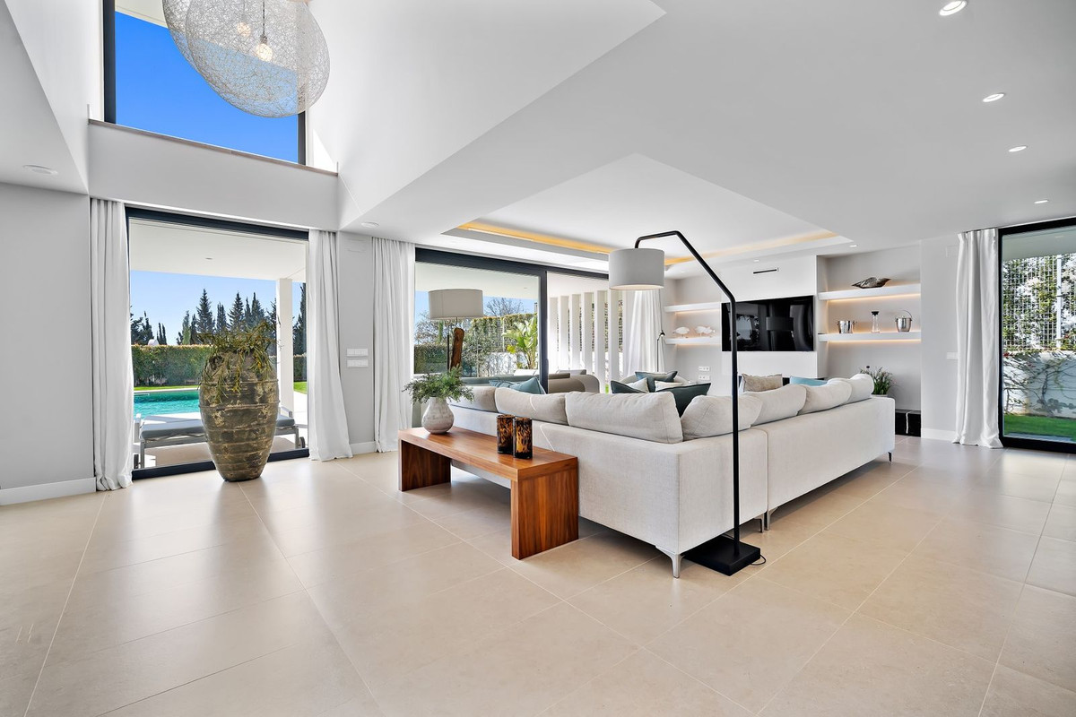 Huis te koop in Cancelada | 5 slaapkamers H5131003
