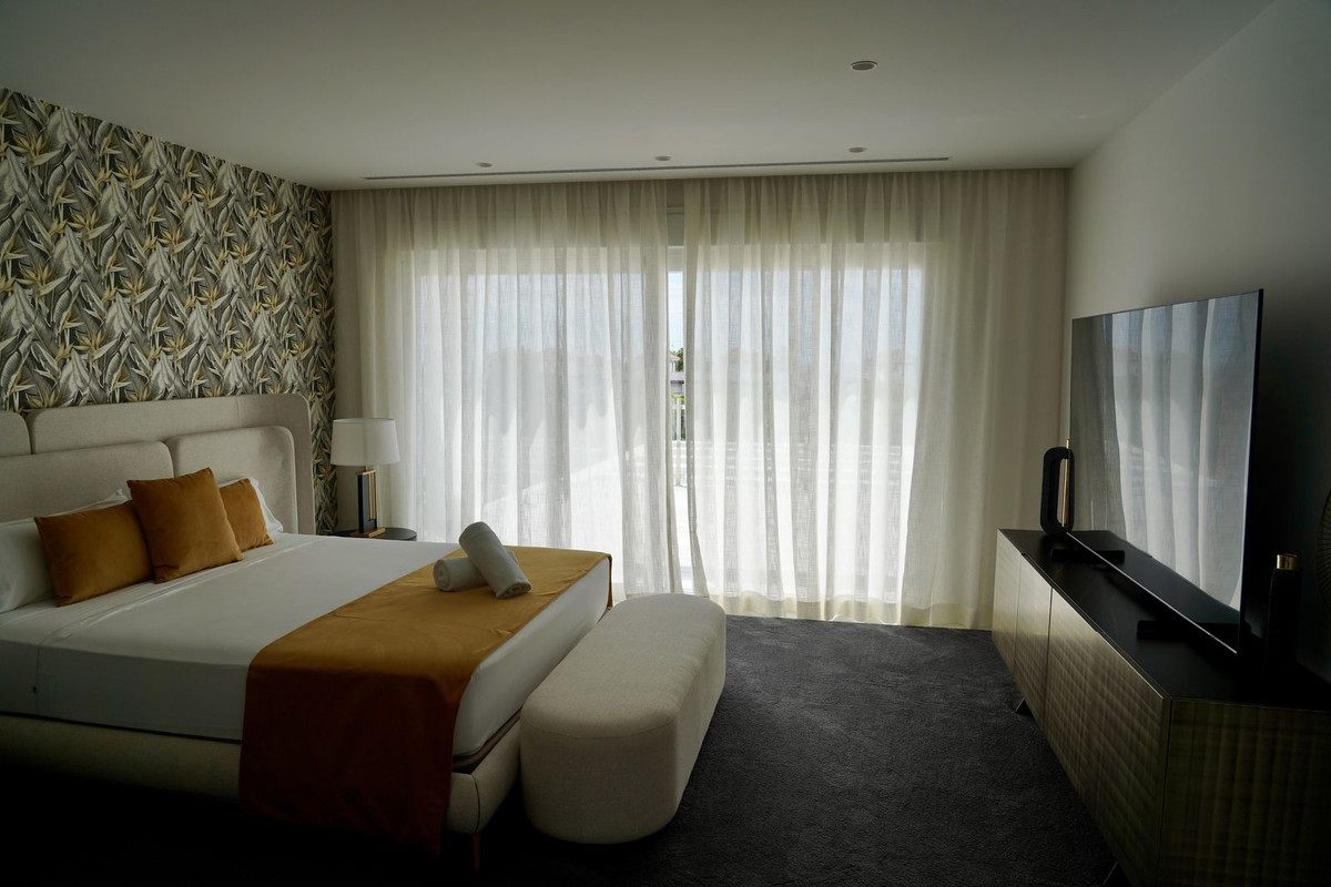 Huis te koop in Cancelada | 5 slaapkamers H5151661