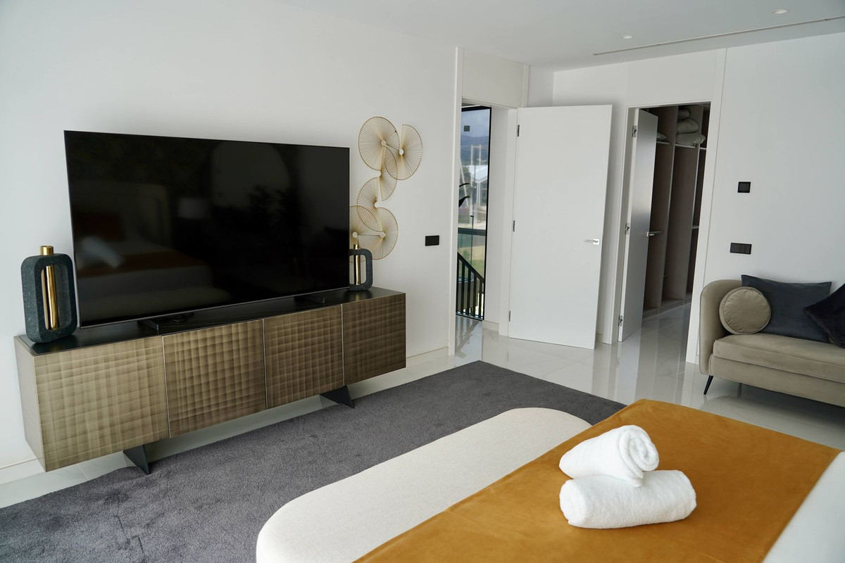 Huis te koop in Cancelada | 5 slaapkamers H5151661
