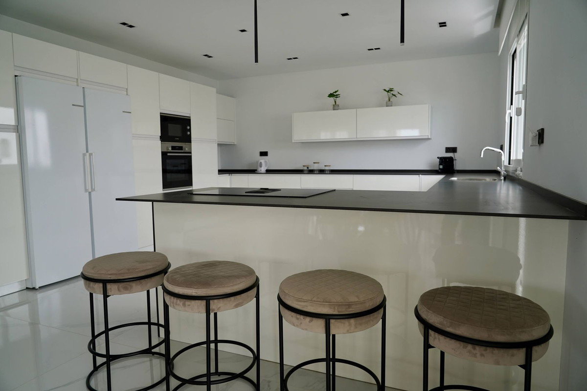 Huis te koop in Cancelada | 5 slaapkamers H5151661