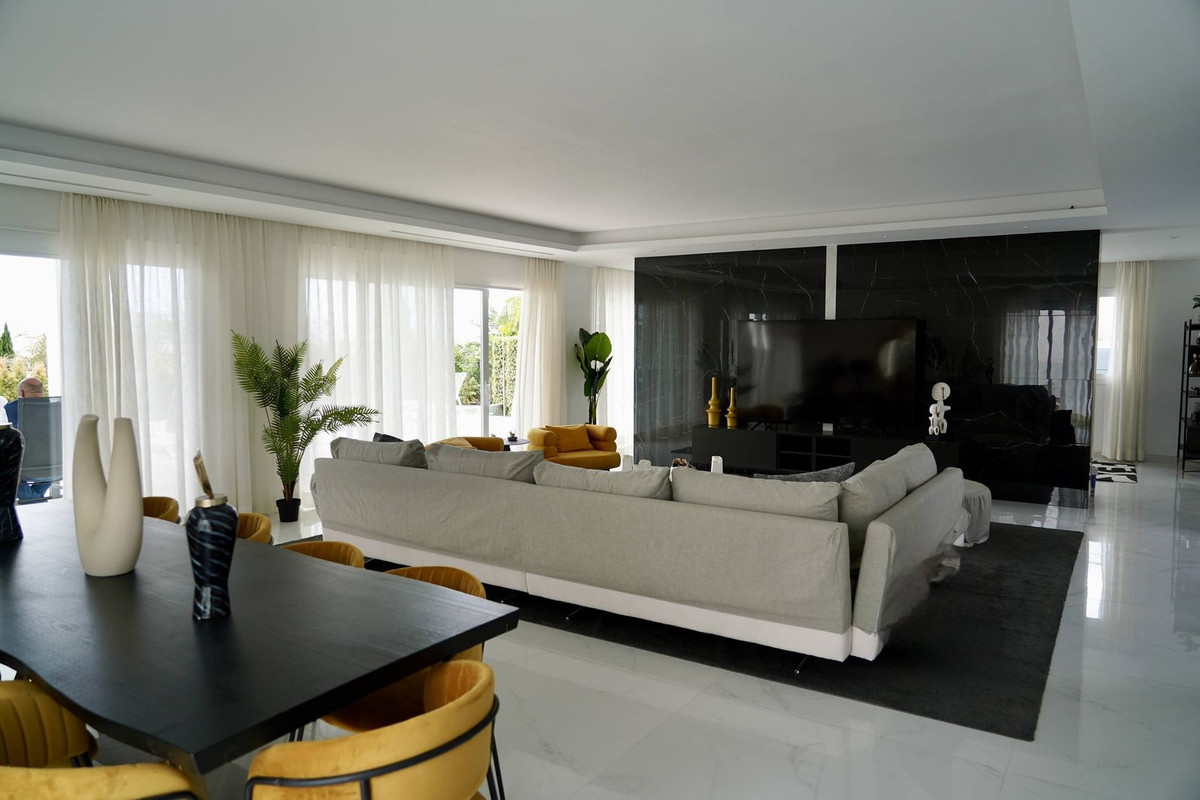 Huis te koop in Cancelada | 5 slaapkamers H5151661