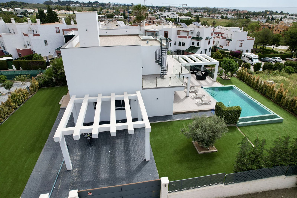 Huis te koop in Cancelada | 5 slaapkamers H5151661