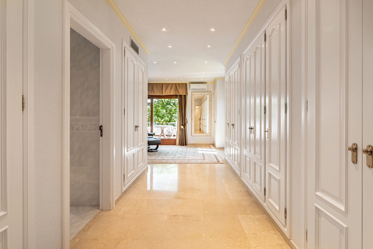 Huis te koop in Cancelada | 5 slaapkamers H5364118