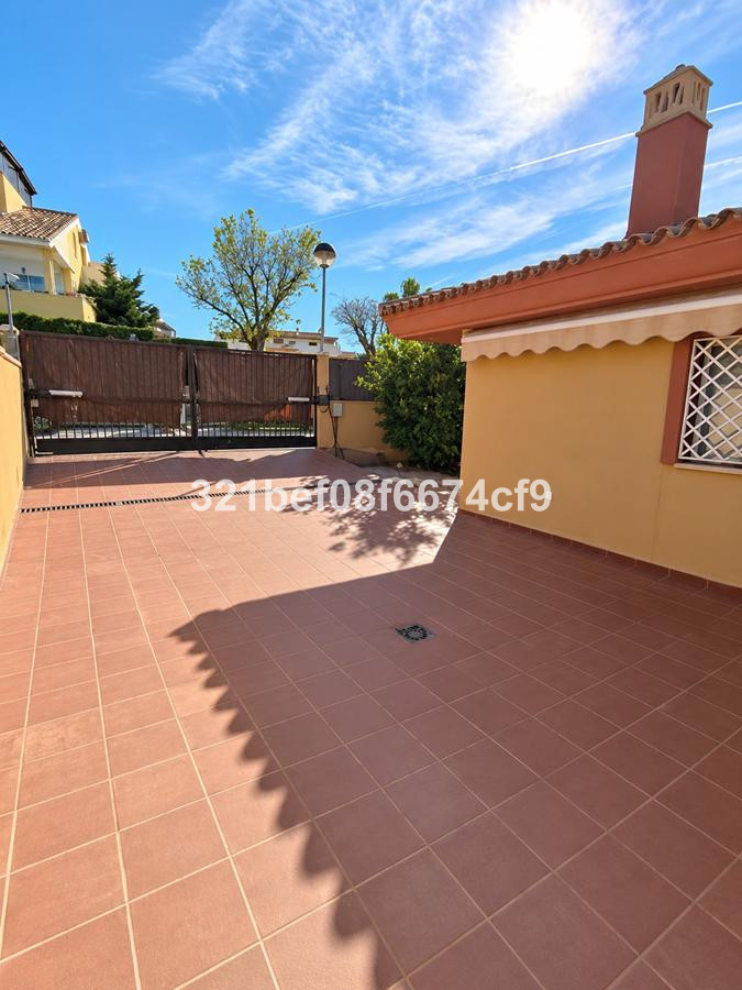 Huis te koop in Cancelada | 4 slaapkamers H5489857