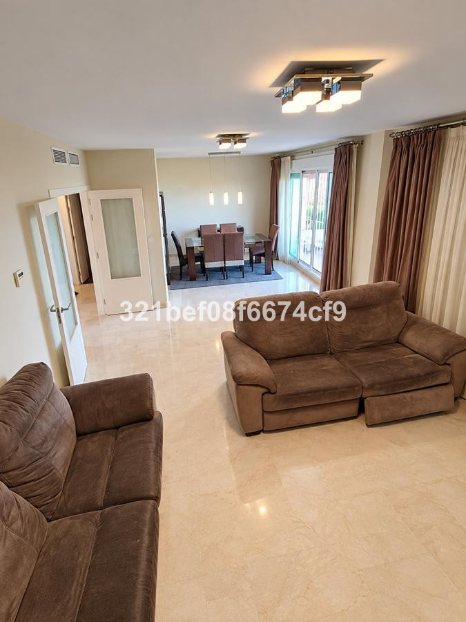 Huis te koop in Cancelada | 4 slaapkamers H5489857