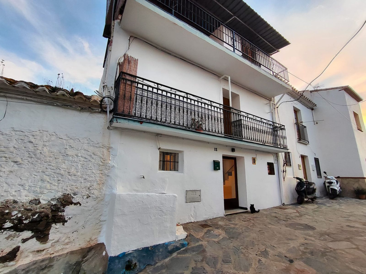 Semi-Vrijstaande Villa in Canillas de Aceituno-1