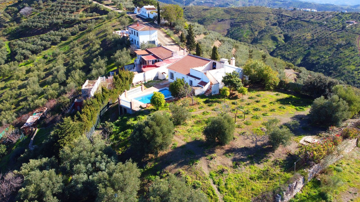 Vrijstaande Villa in Canillas de Aceituno-29