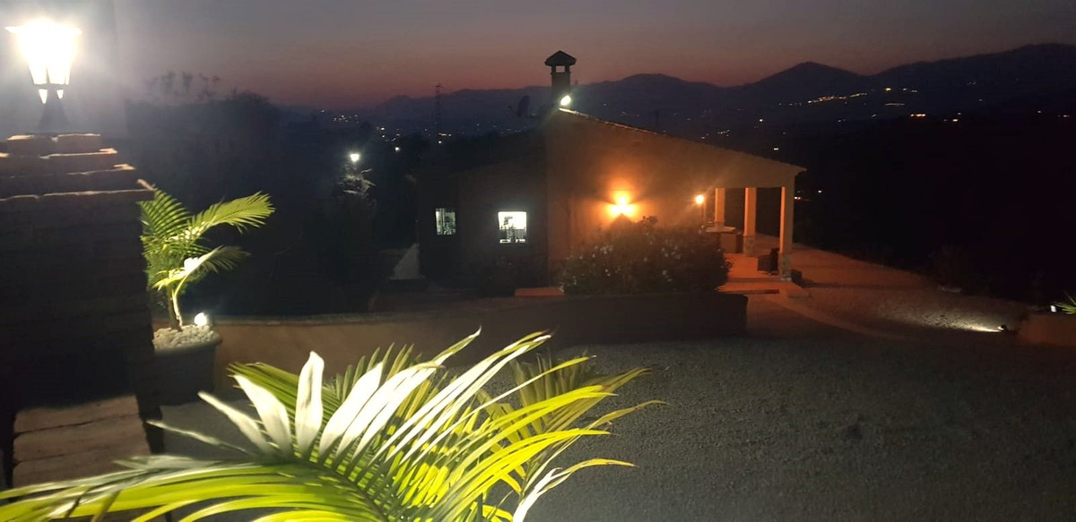 Vrijstaande Villa in Canillas de Aceituno-18